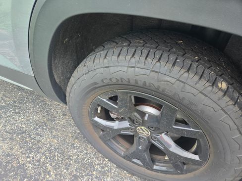 Used 2026 Volkswagen Atlas Peak Edition AWD/4WD image 5