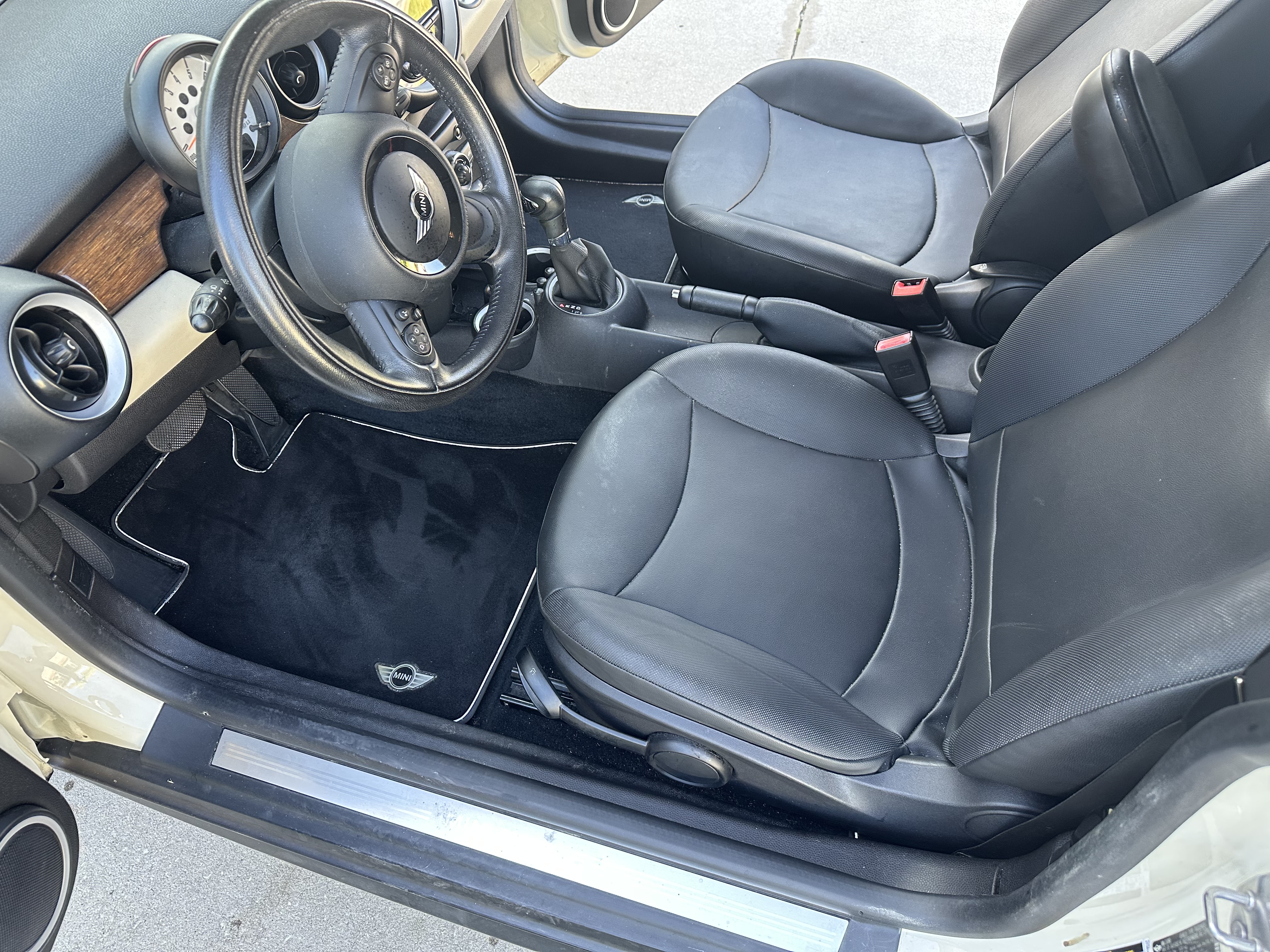 Used 2012 MINI Cooper Hardtop FWD image 12