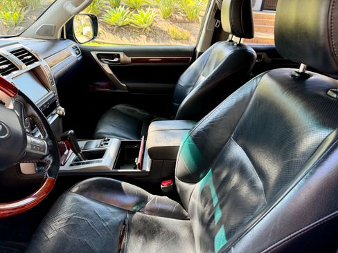 Used 2011 Lexus GX 460 w/ Convenience Pkg AWD/4WD image 8