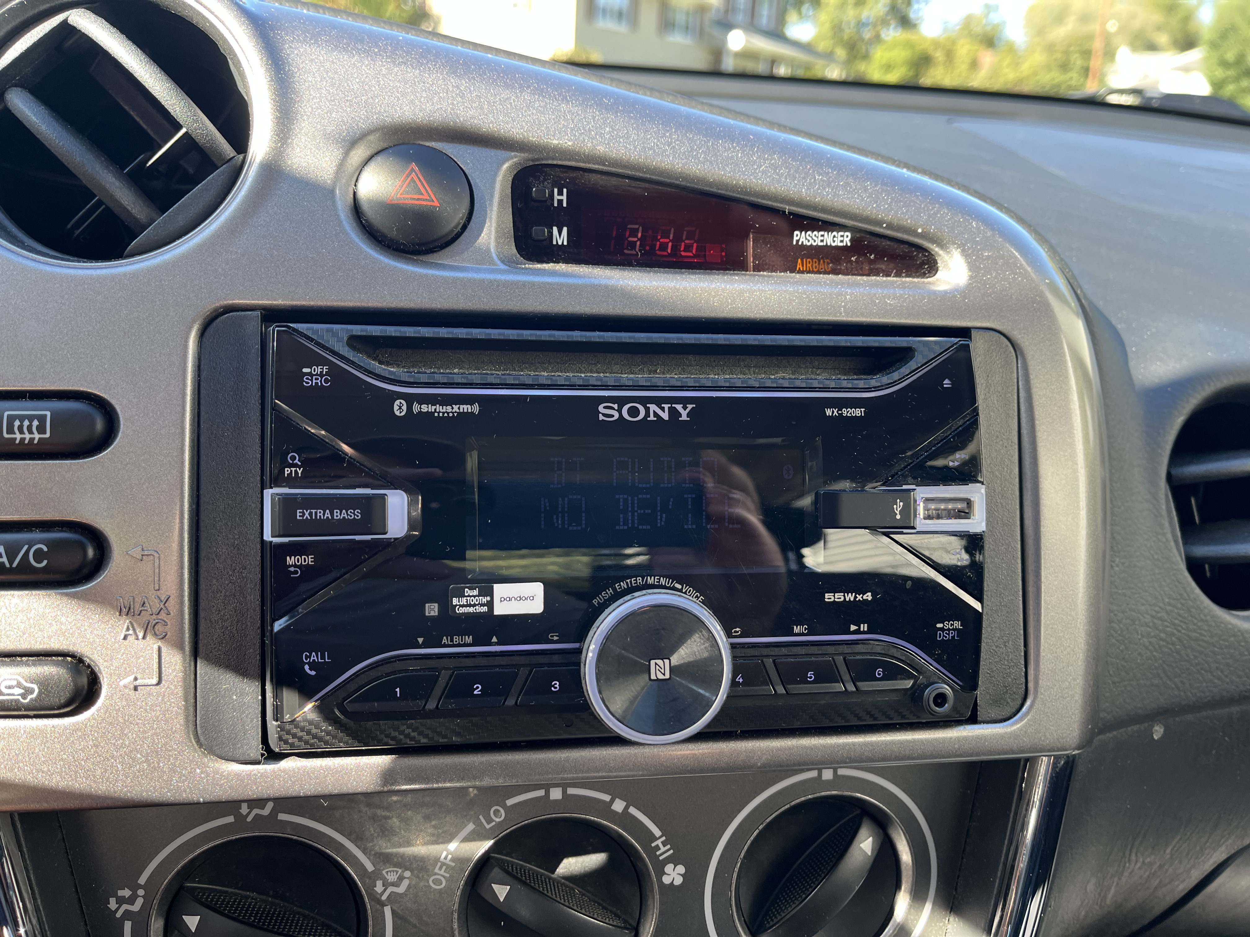 Used 2005 Toyota Matrix XR FWD image 4