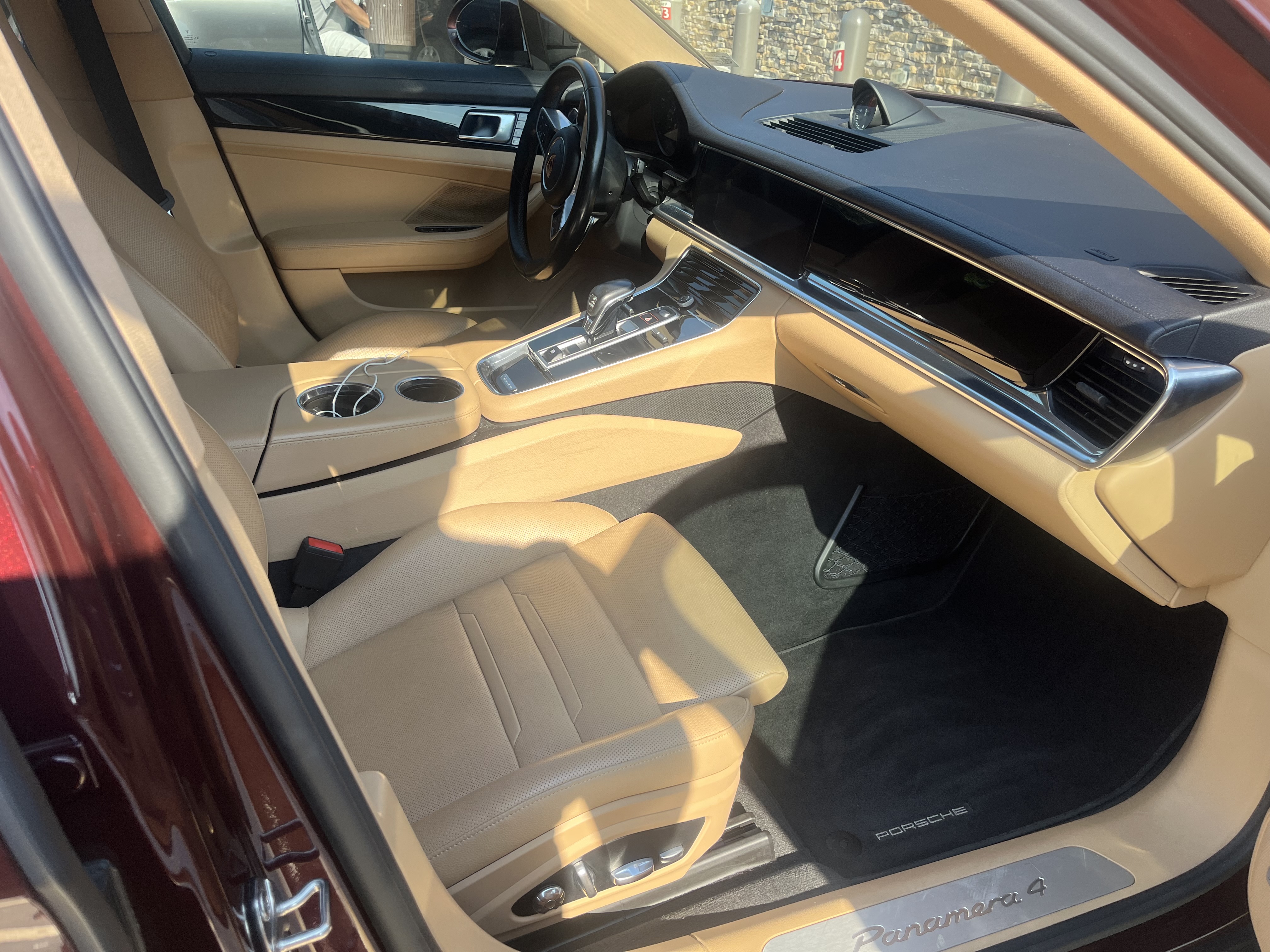Used 2018 Porsche Panamera 4 AWD/4WD image 5