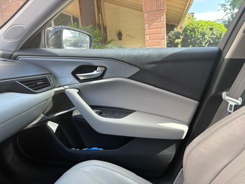 Used 2022 Acura TLX w/ Technology Package FWD image 10