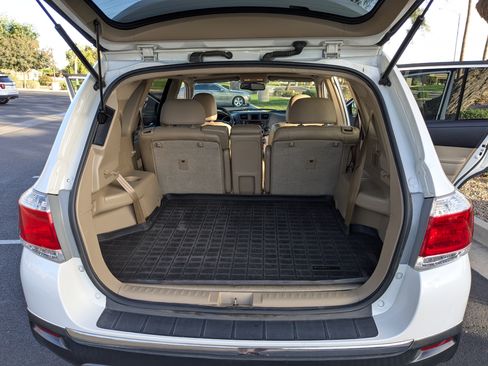 Used 2013 Toyota Highlander Limited image 11