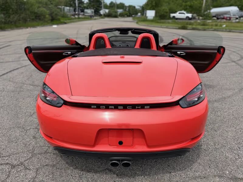 Used 2017 Porsche 718 Boxster S RWD image 8