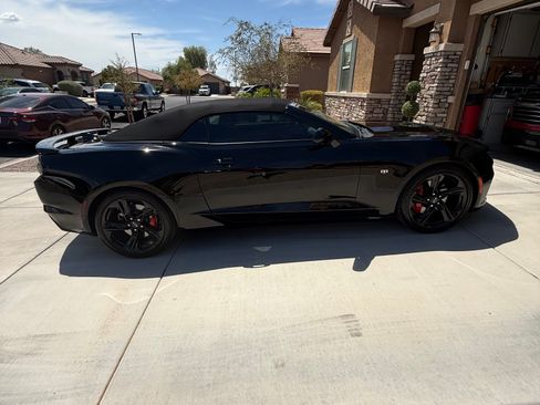 Used 2023 Chevrolet Camaro SS RWD image 8