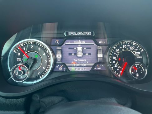Used 2021 RAM 1500 Big Horn image 23