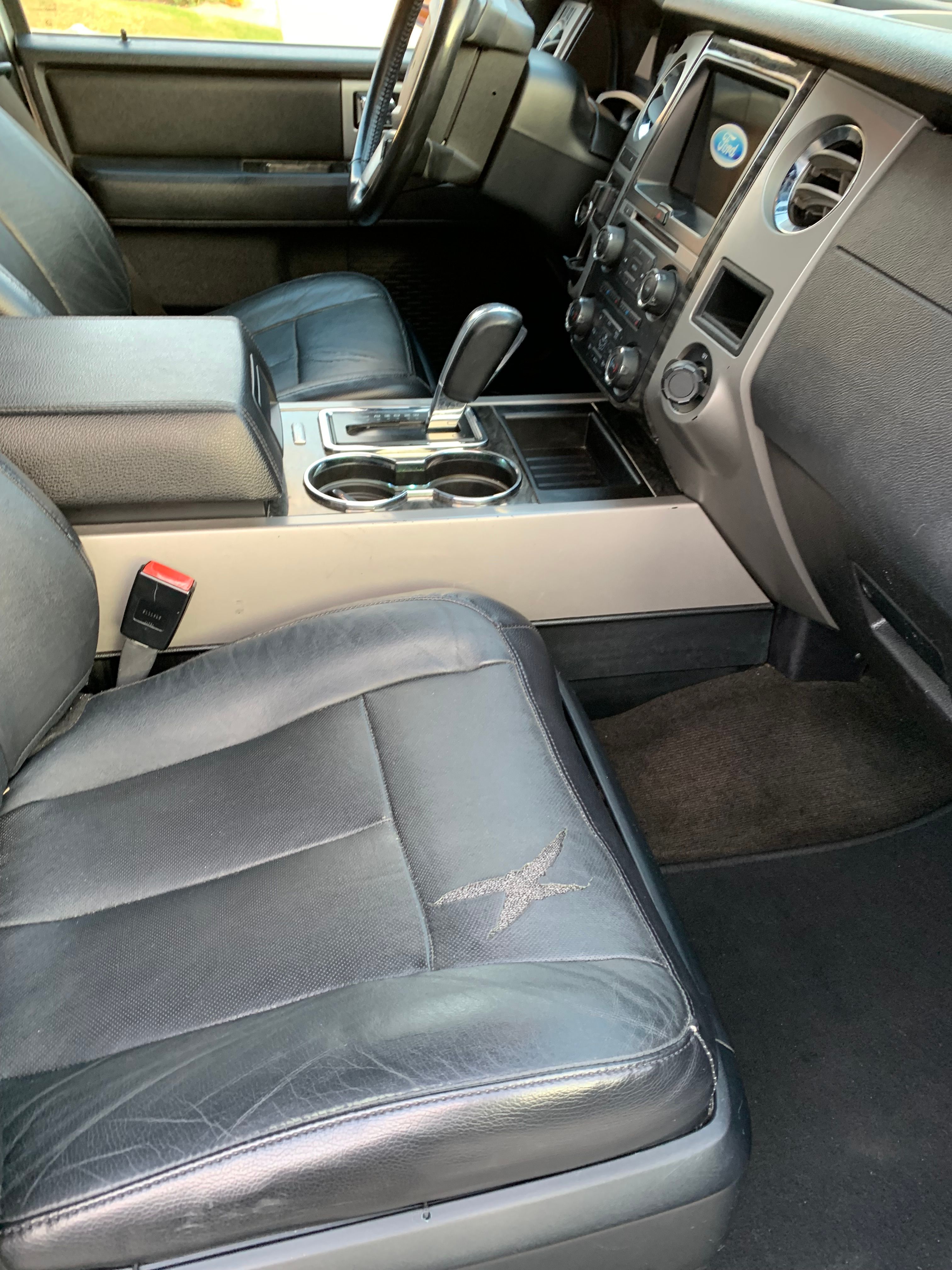 Used 2016 Ford Expedition Limited RWD image 10