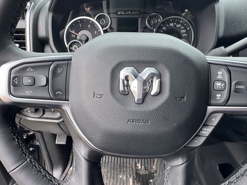 Used 2025 RAM 3500 Big Horn image 12