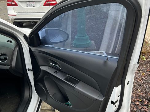 Used 2012 Chevrolet Cruze LTZ image 13