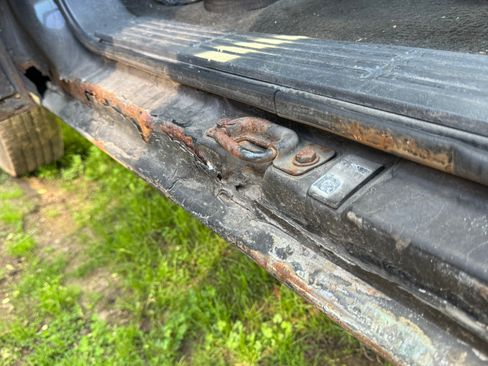 Used 2002 Chevrolet Silverado 2500 LS w/ Snow Plow Prep Pkg image 8