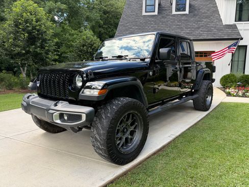 Used 2020 Jeep Gladiator Sport w/ Quick Order Package 24S AWD/4WD image 1