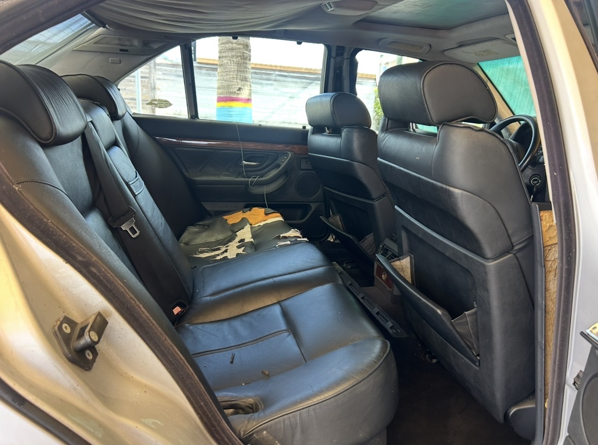Used 2001 BMW 740i RWD image 11