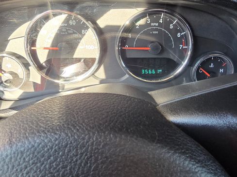 Used 2015 Jeep Wrangler Rubicon w/ Power Convenience Group image 12