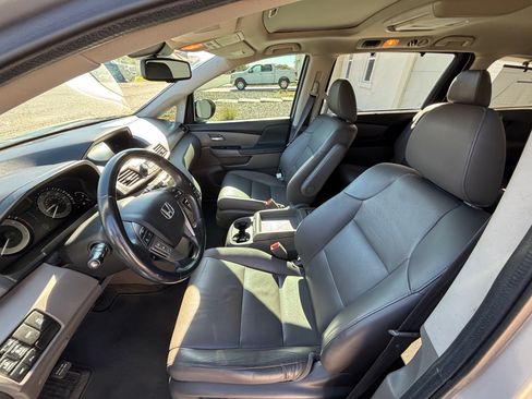 Used 2014 Honda Odyssey Touring image 5