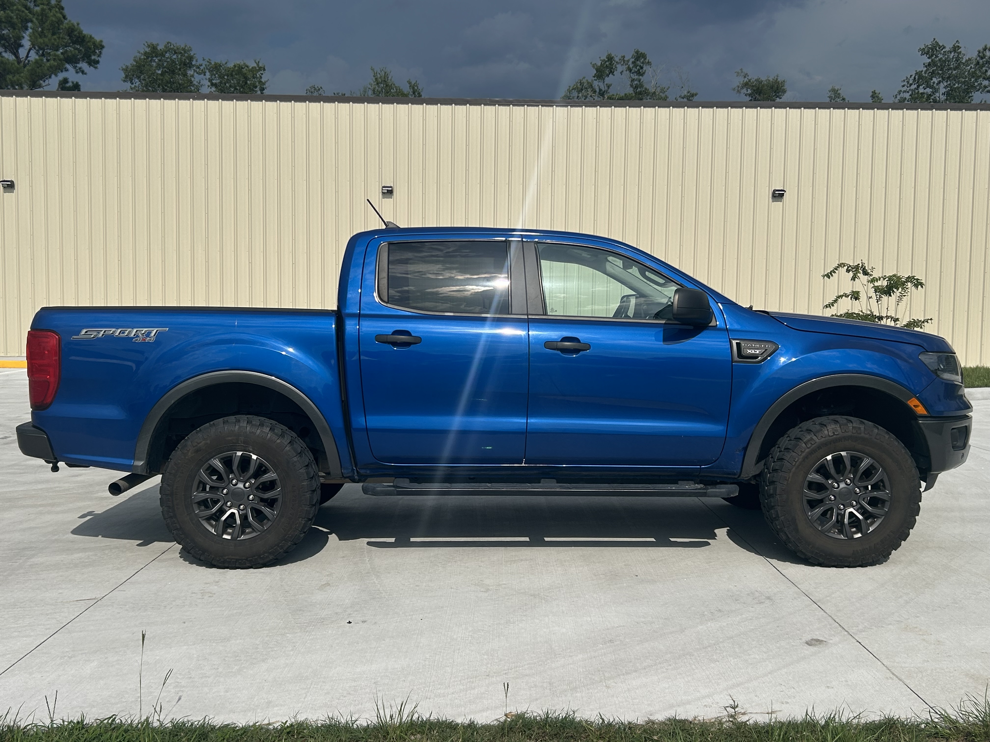 Used 2020 Ford Ranger XLT w/ Equipment Group 301A Mid AWD/4WD image 11