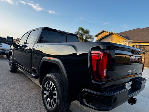 Used 2023 GMC Sierra 2500 AT4 w/ AT4 Premium Plus Package image 13