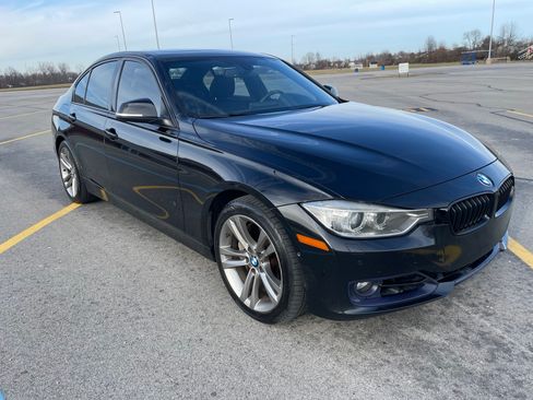 Used 2013 BMW 335i xDrive Sedan AWD/4WD image 4
