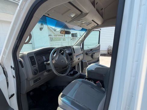 Used 2020 Nissan NV 2500 SV RWD image 13