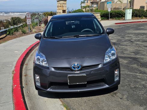Used 2010 Toyota Prius Five image 4
