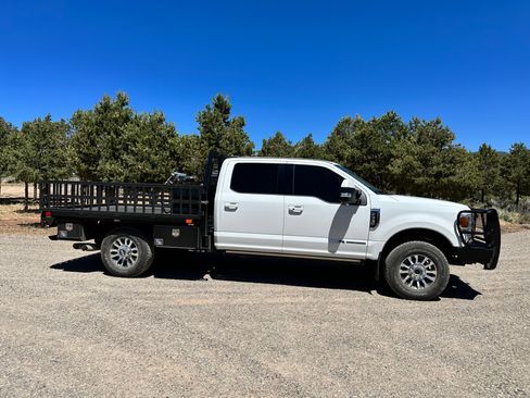 Used 2022 Ford F350 Lariat w/ Lariat Ultimate Package AWD/4WD image 5