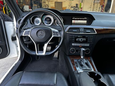 Used 2014 Mercedes-Benz C 250 Sedan image 12