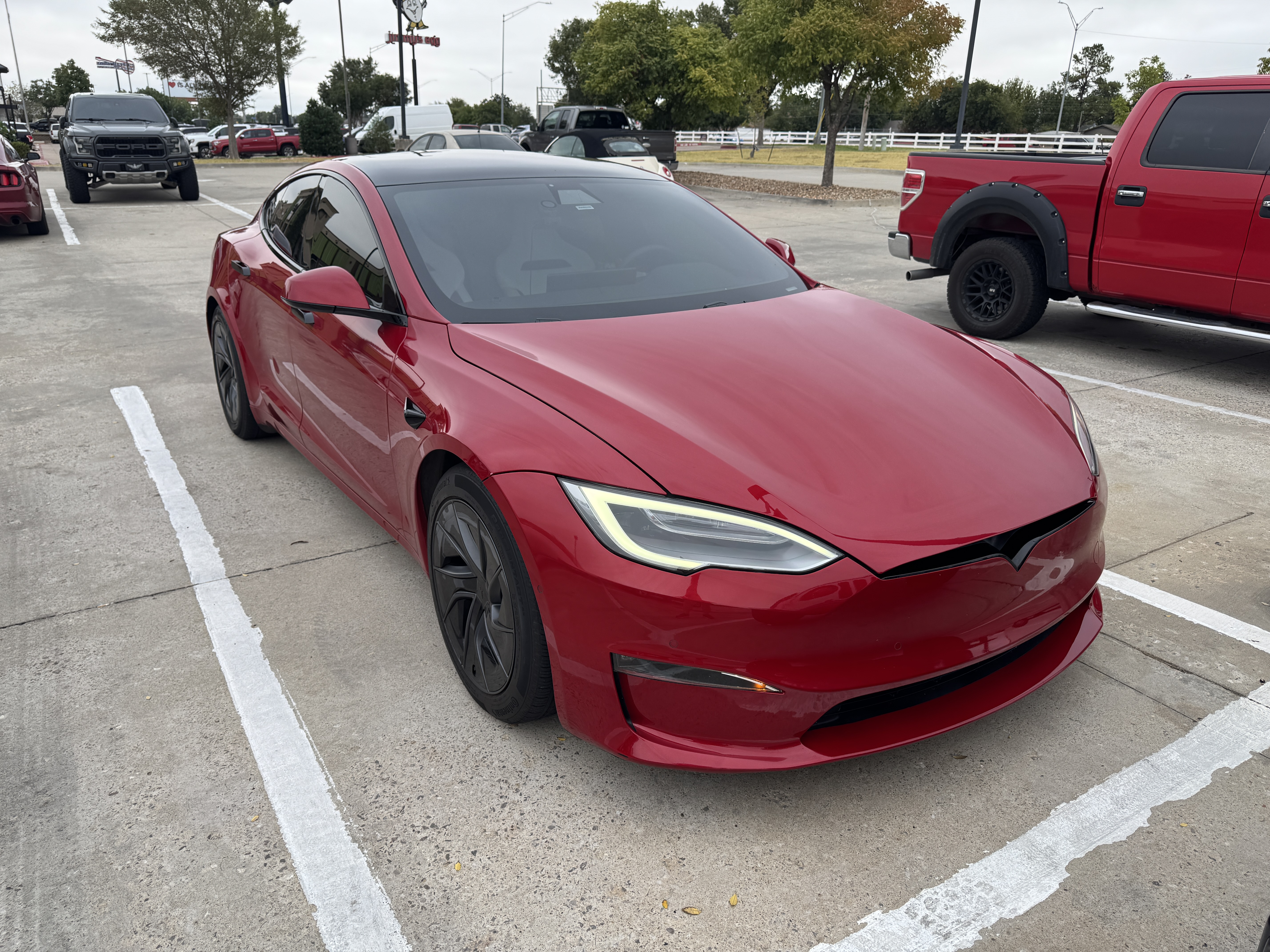 Used 2022 Tesla Model S Plaid AWD/4WD image 1