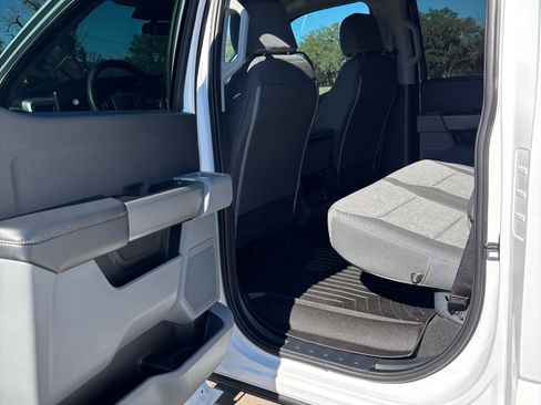 Used 2024 Ford F250 XL w/ STX Appearance Package image 19