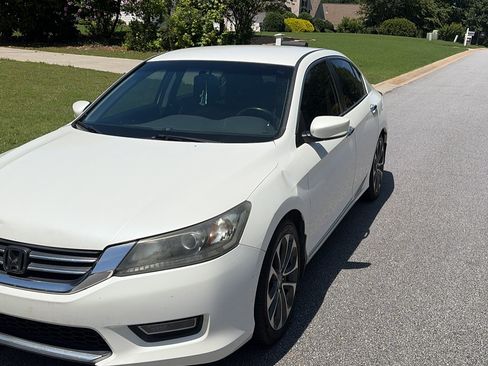 Used 2013 Honda Accord Sport image 4