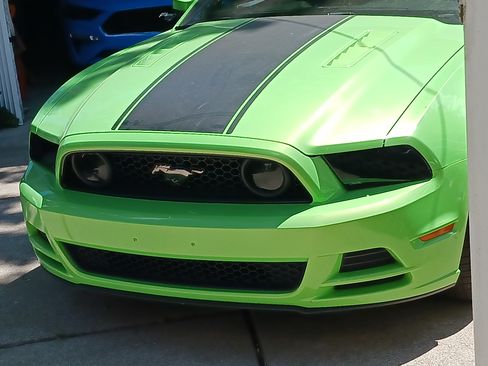 Used 2014 Ford Mustang GT w/ Electronics Package RWD image 11