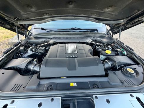 Used 2014 Land Rover Range Rover Supercharged image 11