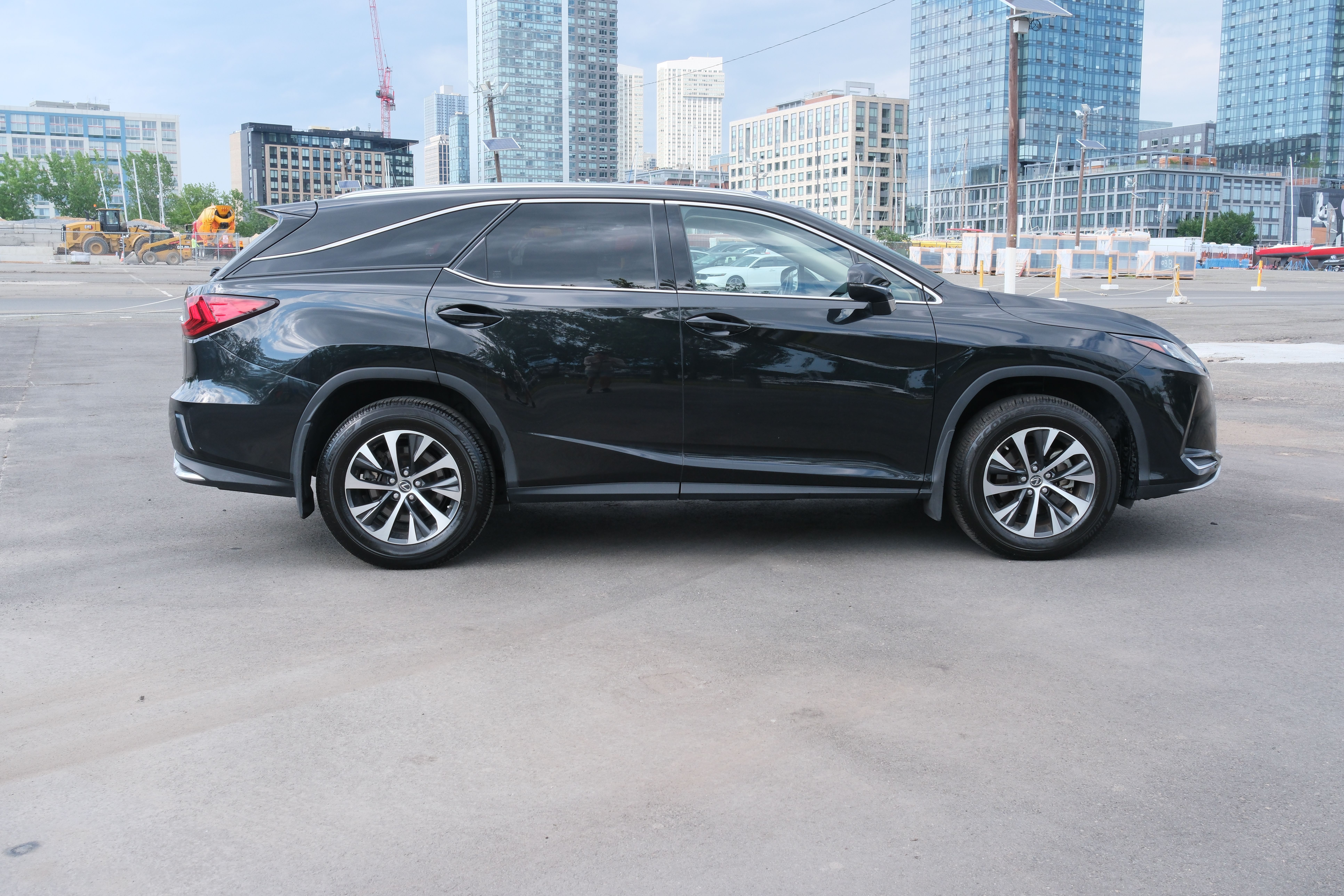 Used 2021 Lexus RX 350L AWD w/ Accessory Package image 4