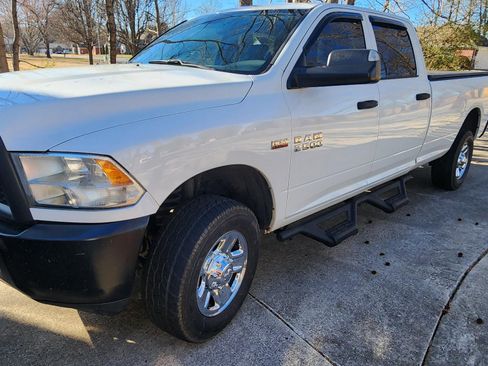 Used 2018 RAM 2500 Tradesman image 1