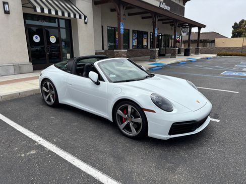 Used 2024 Porsche 911 Targa 4S AWD/4WD image 5