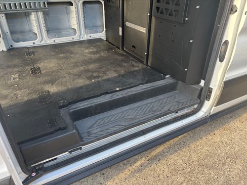 Used 2022 Ford Transit 250 148 High Roof AWD image 27