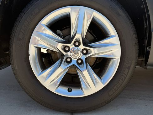 Used 2014 Toyota Highlander Limited AWD/4WD image 13