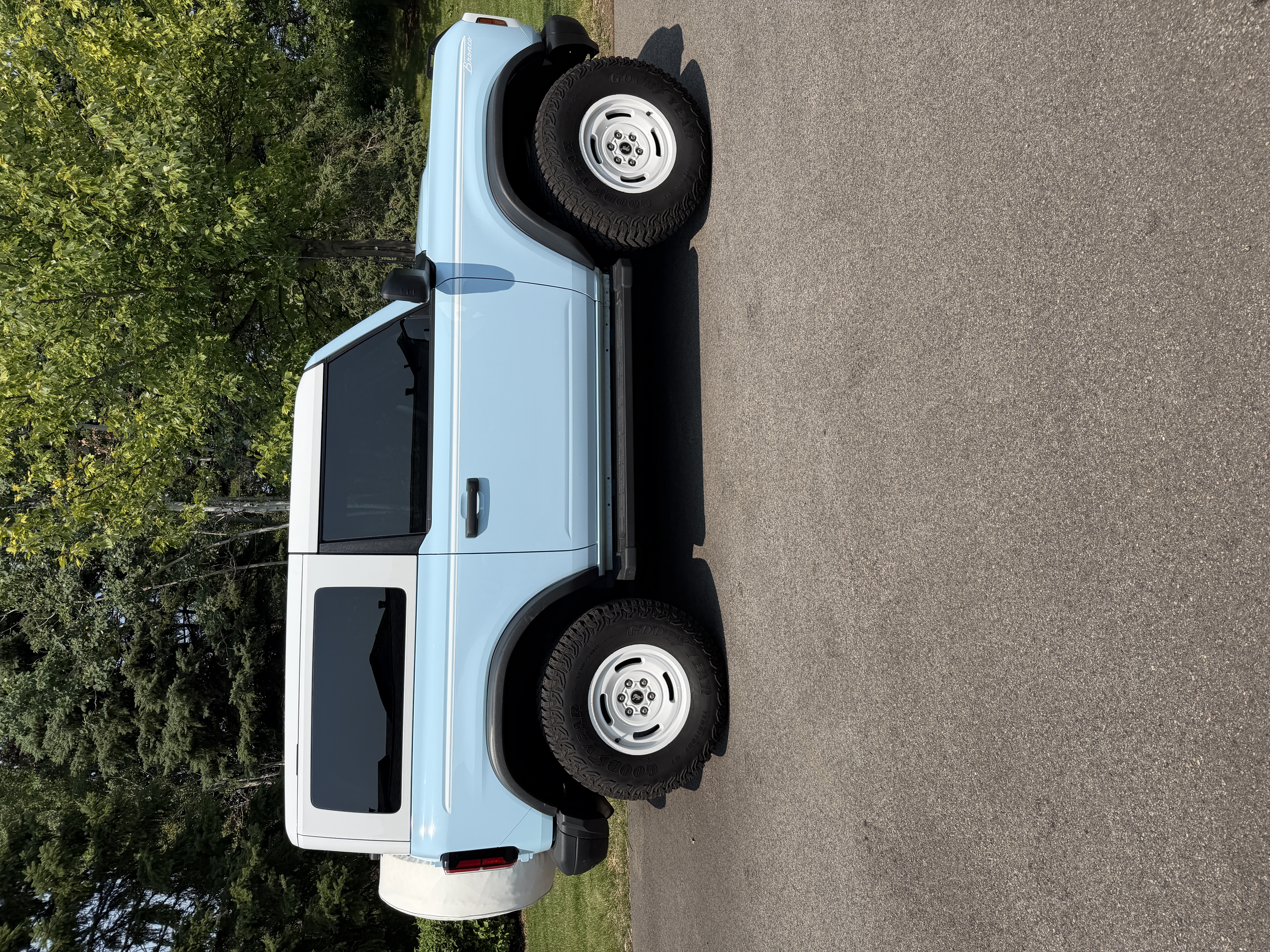Used 2024 Ford Bronco Heritage Edition AWD/4WD image 15