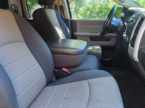 Used 2011 RAM 1500 Big Horn image 10