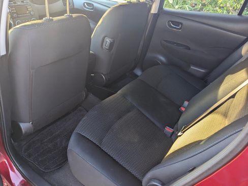 Used 2015 Nissan Leaf S w/ Charge Package image 4