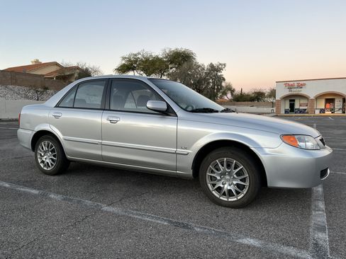 Used 2002 MAZDA Protege LX image 5