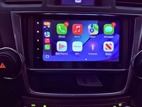 Used 2013 Toyota Highlander SE image 19