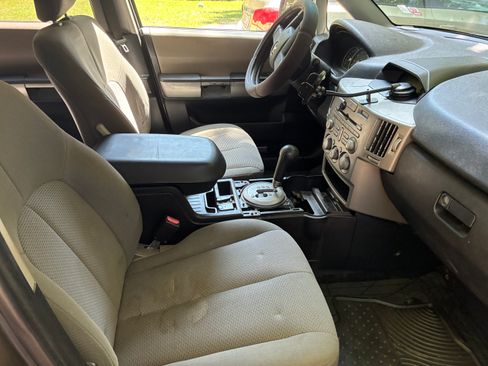 Used 2004 Mitsubishi Endeavor LS FWD image 4