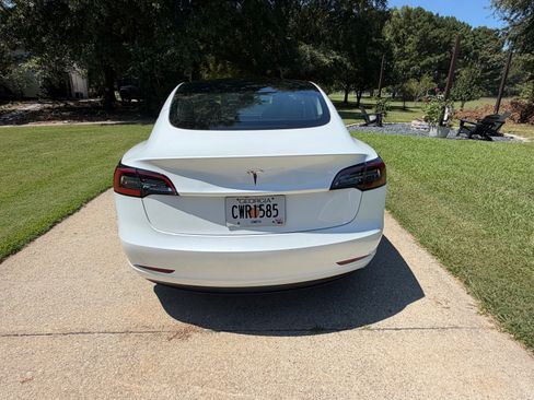 Used 2023 Tesla Model 3 Standard Range RWD image 4