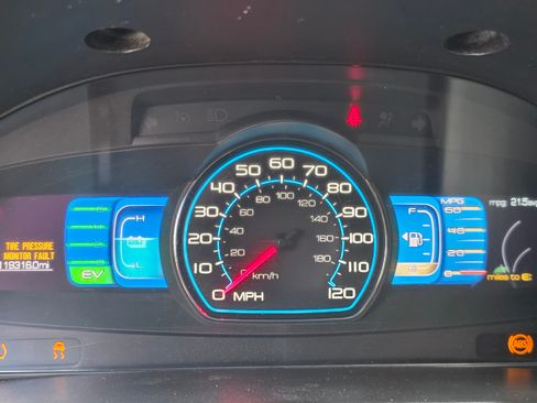 Used 2010 Ford Fusion Hybrid FWD image 11