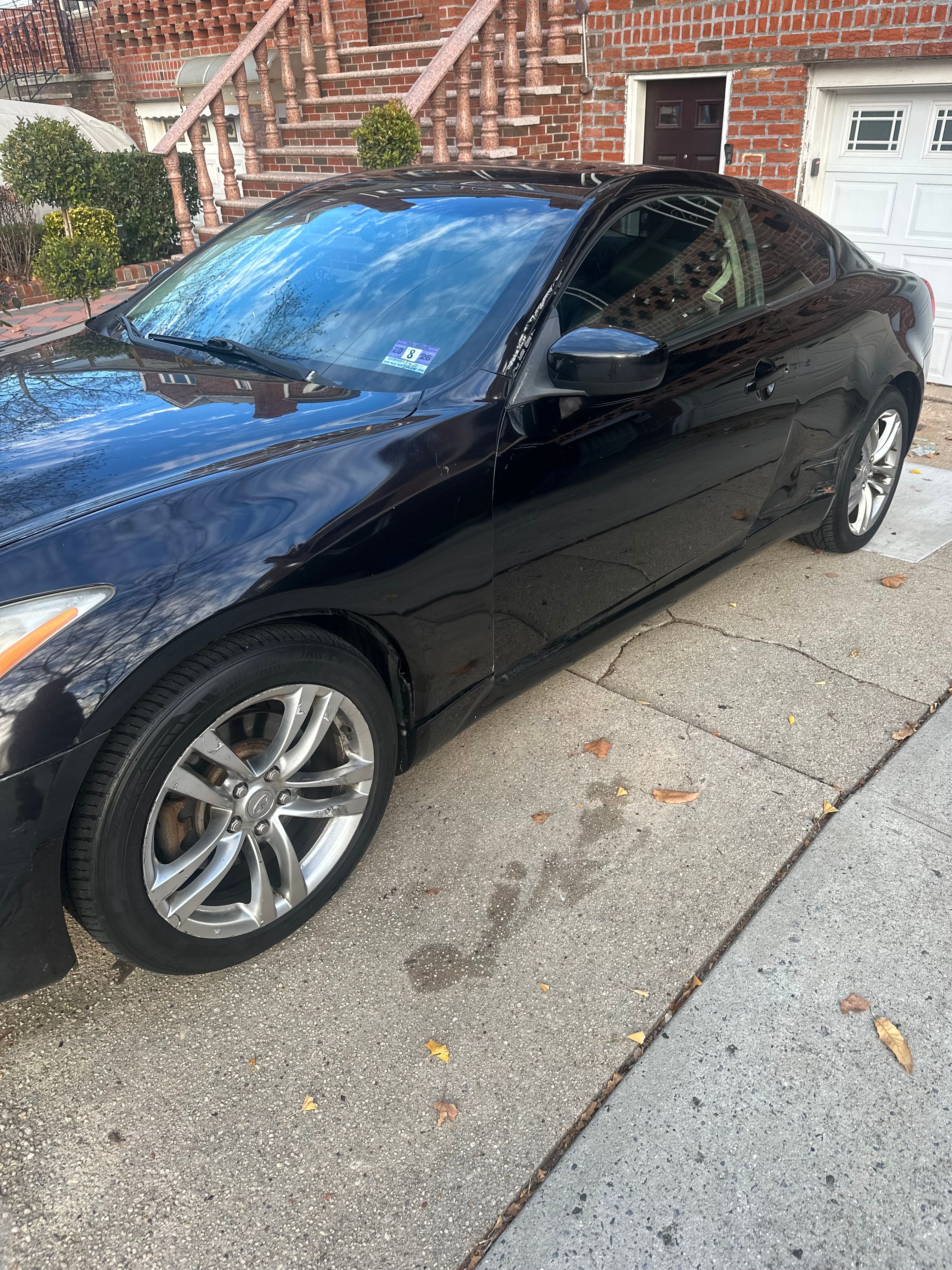 Used 2009 INFINITI G37 x Coupe w/ Premium Pkg AWD/4WD image 4