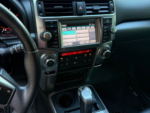 Used 2013 Toyota 4Runner Limited AWD/4WD image 18