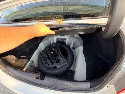 Used 2014 Acura ILX FWD image 4