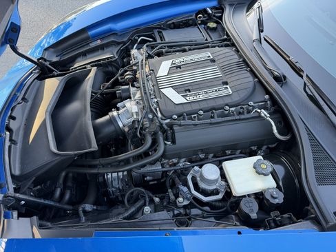 Used 2016 Chevrolet Corvette Z06 w/ 3LZ Preferred Equipment Group image 19