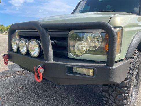 Used 2003 Land Rover Discovery S image 9