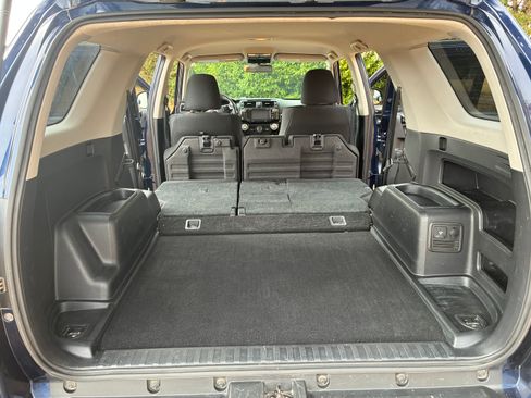 Used 2014 Toyota 4Runner Trail AWD/4WD image 27