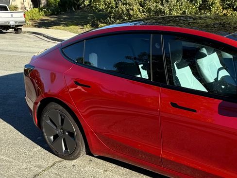 Used 2022 Tesla Model 3 image 8